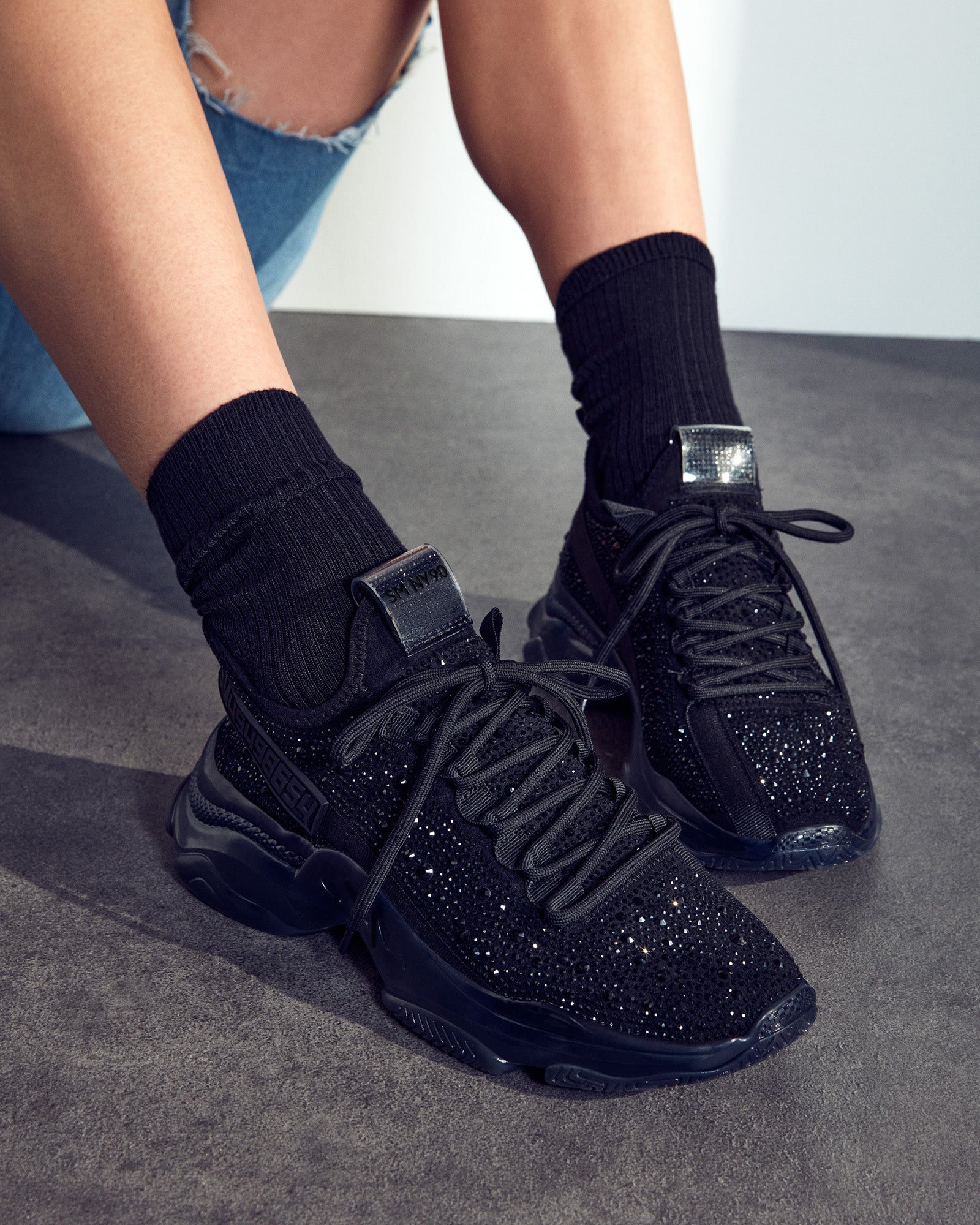 MAXIMA BLACK RHINESTONES