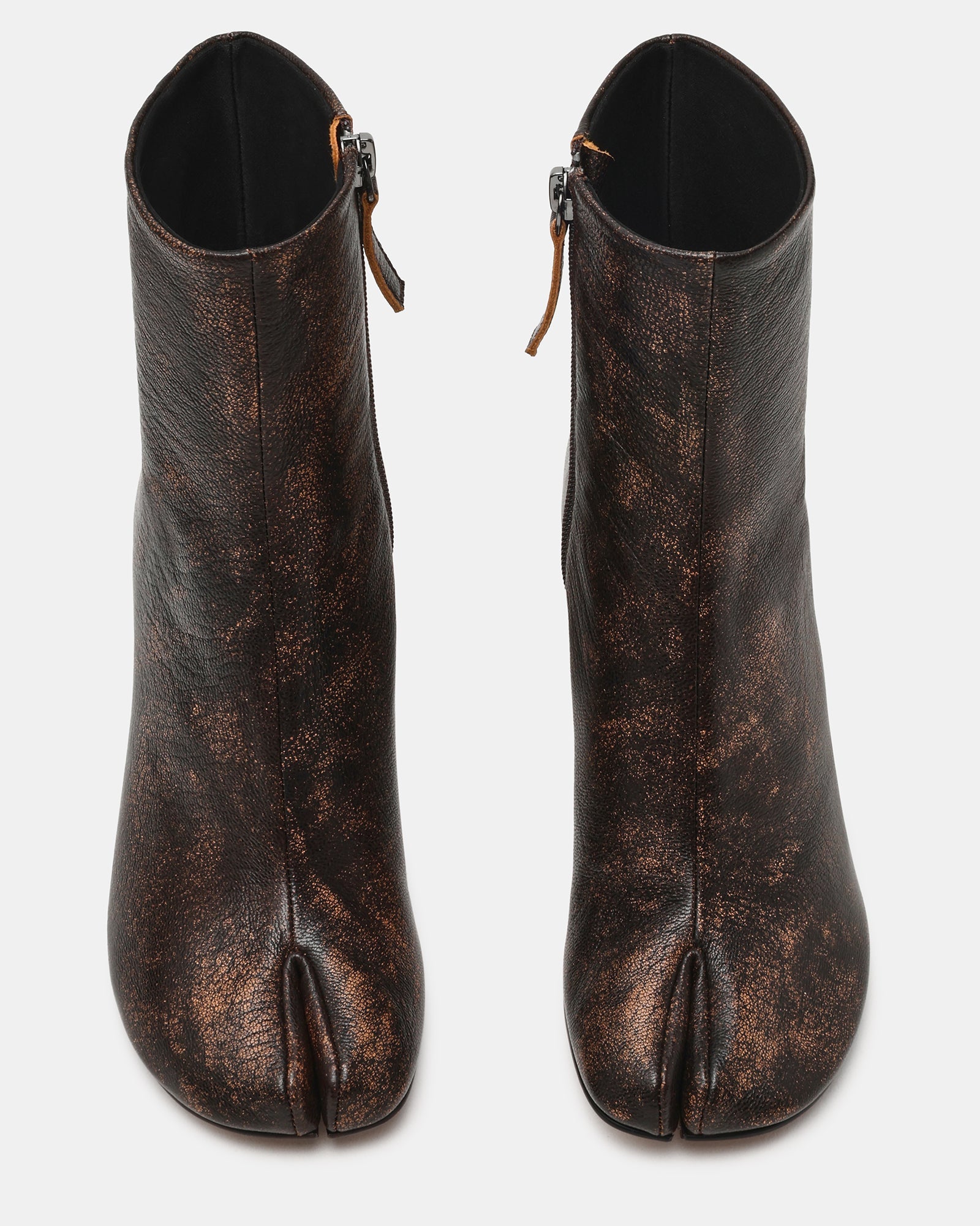 CARO BROWN DISTRESSED
