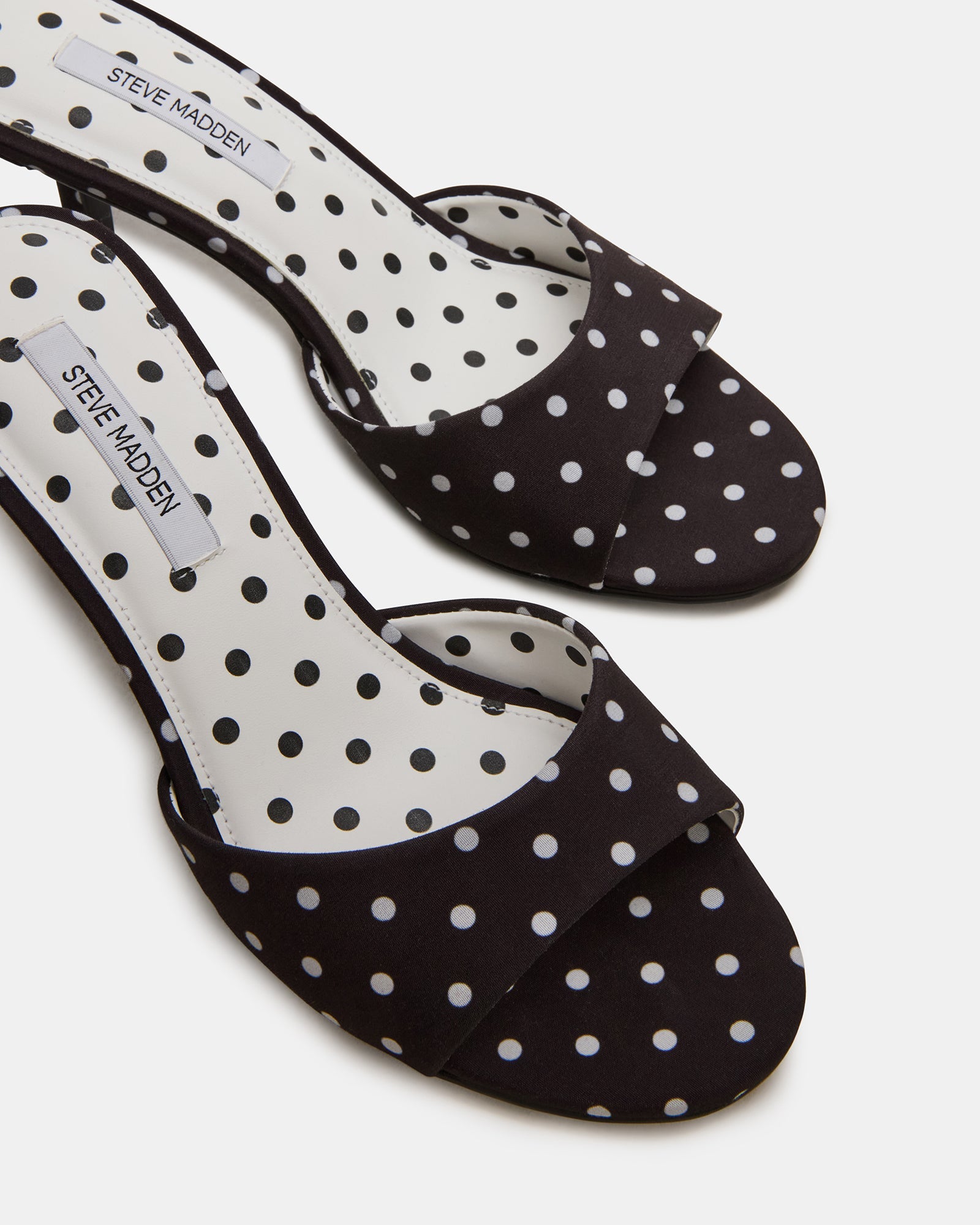 KENDRIX BLACK/WHITE POLKA DOT